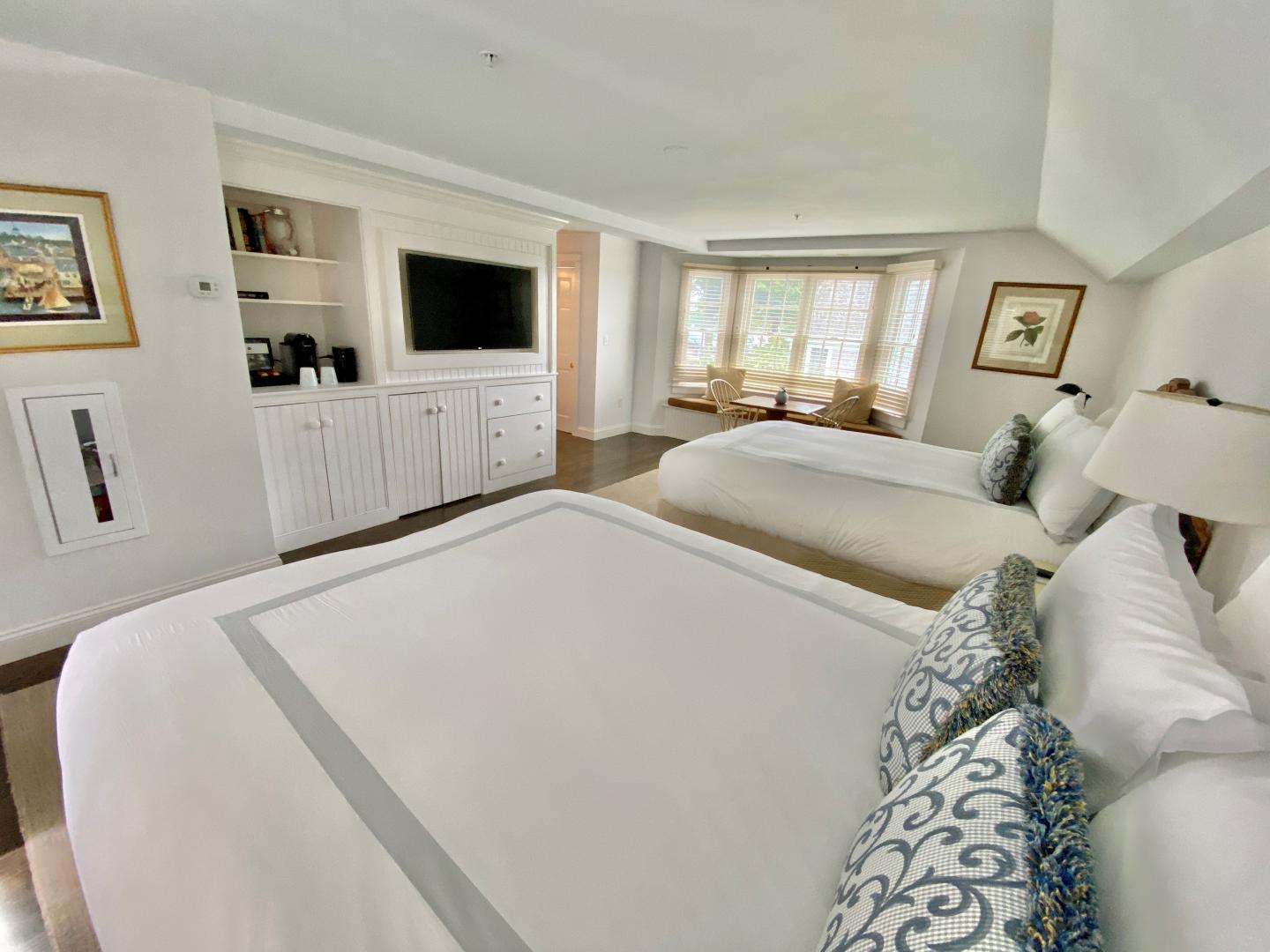 Deluxe Cottage Rooms | Chatham Bars Inn